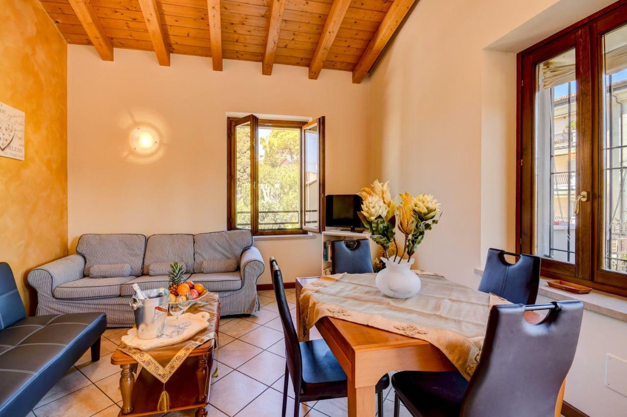 Catullo Apartments Sirmione Extérieur photo